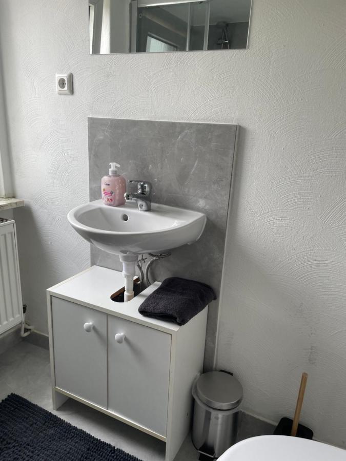Ferienwohnung Monteurwohnung Kassel Zentral Ll Exterior foto